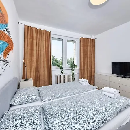 Апартаменты Riverside Center, 3 Bedroom Near Danube River Братислава