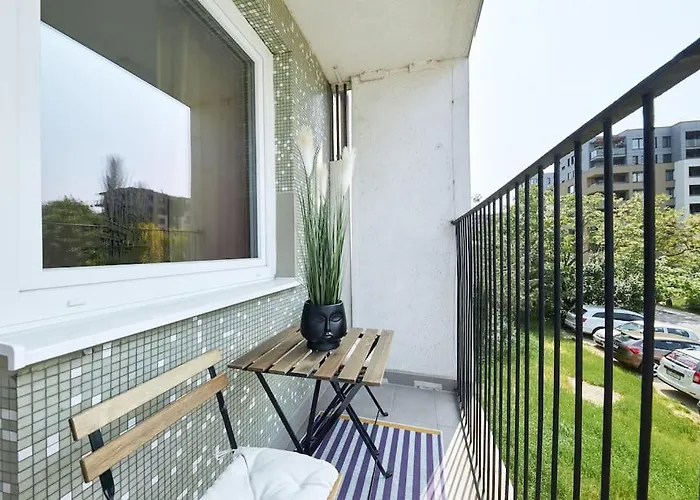 Riverside Center, 3 Bedroom Near Danube River Apartman Pozsony